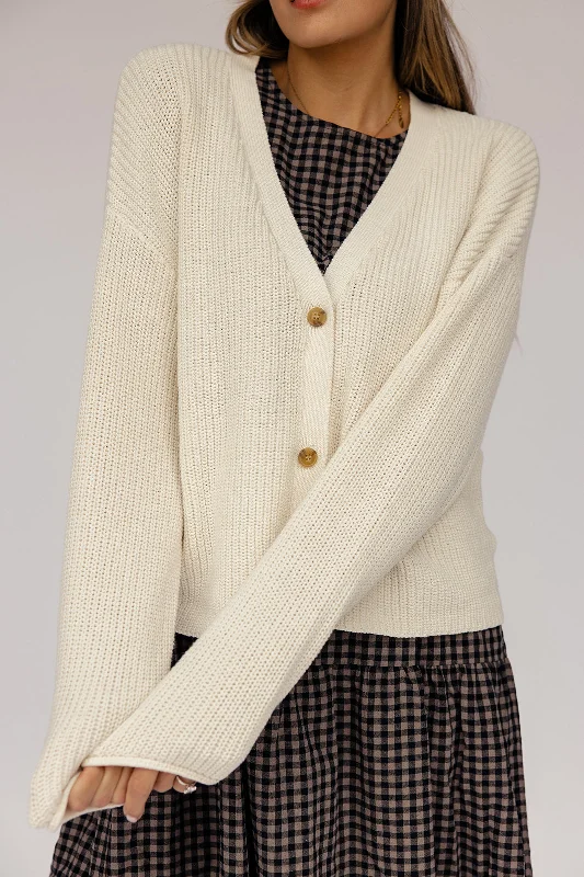 Saturday Nights Classic Cardigan Iron Safe Non-Iron Wrinkle Free Iron Safe Non-Iron Wrinkle Free Saturday Nights Classic Cardigan Iron Safe Non-Iron Wrinkle Free Iron Safe Non-Iron Wrinkle Free