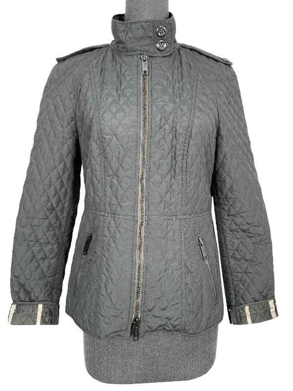 Burberry London Diamond Quilted Jacket Size M Zippered Jacket Buttoned Jacket Snapped Jacket Zippered Jacket Buttoned Jacket Snapped Jacket Burberry London Diamond Quilted Jacket Size M Zippered Jacket Buttoned Jacket Snapped Jacket Zippered Jacket Buttoned Jacket Snapped Jacket