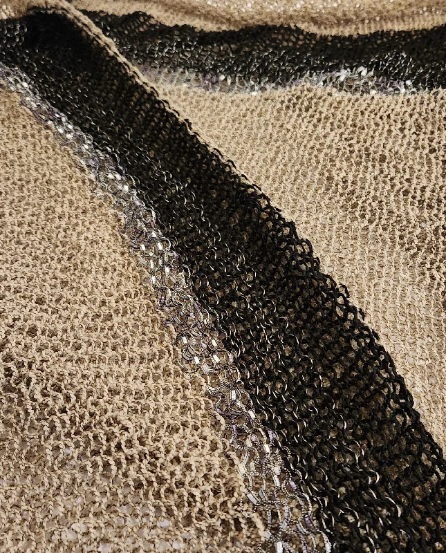 Taupe/Black