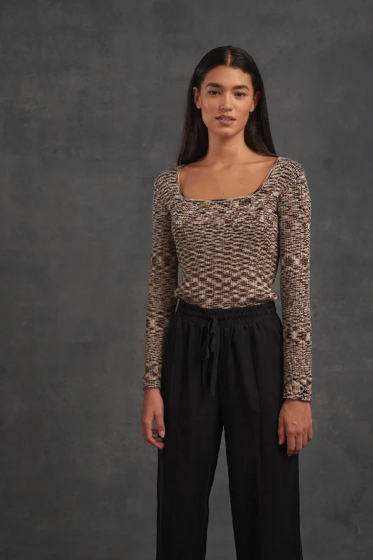 CLEARANCE- Kia Scoop Neck Knit Top- Black/Camel Maximalist Knit Tee
